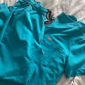 Figs joggers and shirt size Small